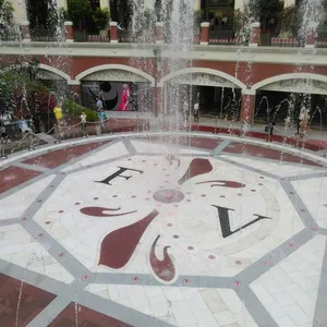 Dry Deck Fountain thumbnail-1