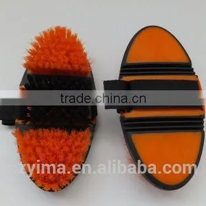 Flexible Brush/bendable Brush With Bristle for Grooming thumbnail-1