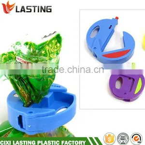 2015 New Food Bag Storage Sealing Clips Plastic Bags thumbnail-2
