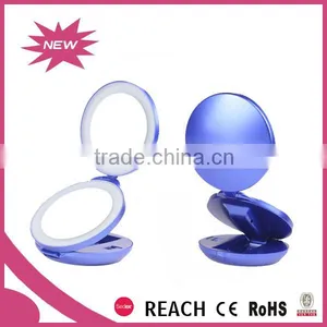 Double Side Battery Operate Compact Folding Travel Mirror thumbnail-5