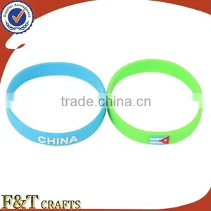 Chinese Supplier Customized Embossed Logo Rubber Colorful Silicone Bracelet Charms thumbnail-5