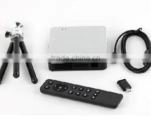 Digital Projector DLP Style Mini Projector With Built-in Battery Support Smartphone thumbnail-1