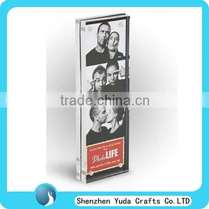 Free Standing 2x6 Acrylic Magnetic Photo Booth Frame thumbnail-1
