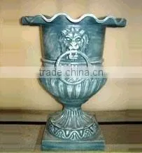 Garden Urn thumbnail-1