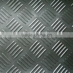 Checker Rubber Mat thumbnail-1