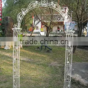 Beautiful Outdoor White Metal Wedding Arch for Sale thumbnail-1