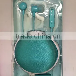 Earphone Case Complete With Replacement Buds With Earphone thumbnail-3