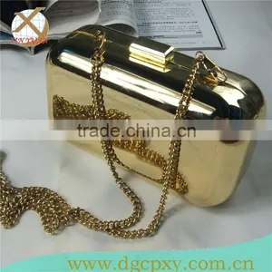 Fashion Golden Cosmetic Clutch Box With Chian Handle thumbnail-1