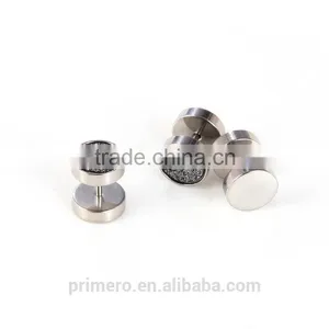 Punk With Circular Needle Dumbbell Mens Tanishq Diamond Earrings thumbnail-4