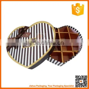 Black and White Striped Gift Box thumbnail-1