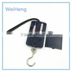 WeiHeng 45kg/110lb Hot Sale Mini Fishing Hanging Digital Luggage Scale With Hook thumbnail-4