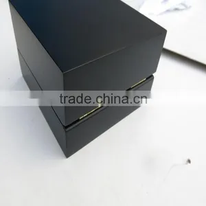 Custom High Gloss Wooden Single Watch Box for Top Sale thumbnail-2