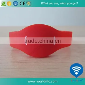 Cheap Price Silicone Wristband With NFC Chip thumbnail-2
