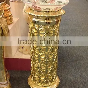 Decorative Resin Pillar Outdoor Ashtray Stand thumbnail-2