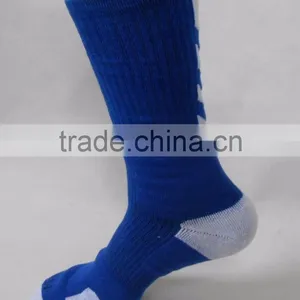 Wholesale High Quality Custom Dri Fit Elite Basketball Socks thumbnail-3