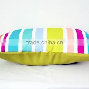China Wholesale Home Decor Rainbow Striped Pillow Cover thumbnail-2