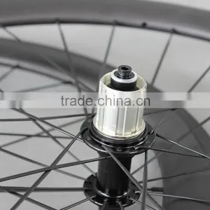 Chinese Full Carbon Fiber Tubular 700c Road Bicycle Wheelset for Sale thumbnail-4