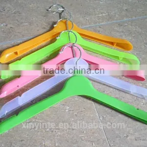 Clothes Hanger Plastic Coat Hanger thumbnail-2