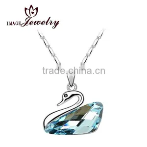 925 Silver Pendant With CZ Stones and Rhodium Plating thumbnail-1
