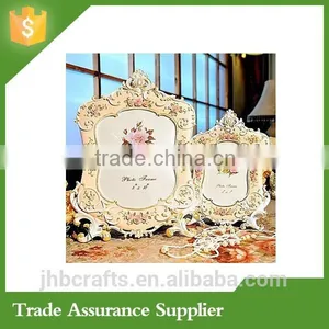 Table Top Pearl Resin Family Photo Frame thumbnail-5