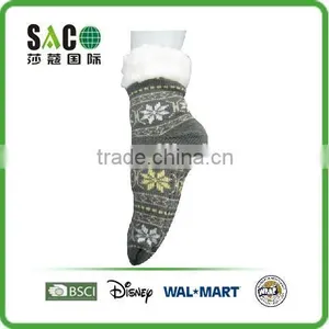 Snow Pattern Acrylic Indoor Shoes Added Fleece Lining thumbnail-1