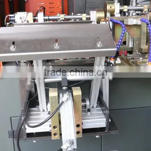CE Approved 2 Cavtiy PET Bottle Blow Moulding Machine thumbnail-5