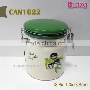 Porcelain Decorative Sealed Jar thumbnail-1