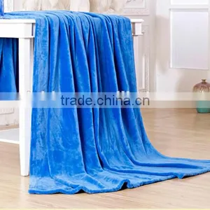 Factory Top High Quality Soft Comfortable Anti Pilling Any Size Color Flannel Blanket thumbnail-2