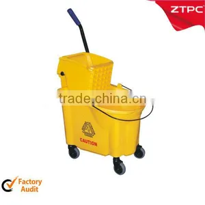 28L COPP Plastic Buckets With Lids thumbnail-1