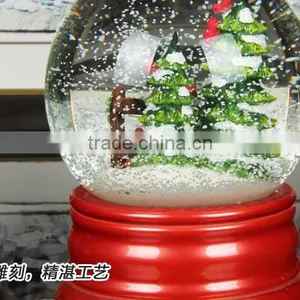 Resin Christmas Snow Globe/Water Globe/Snow Ball for Christmas Decoration thumbnail-3