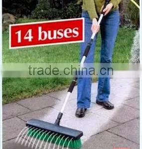 Wash Garden Scrub Brush With Water Flow thumbnail-1