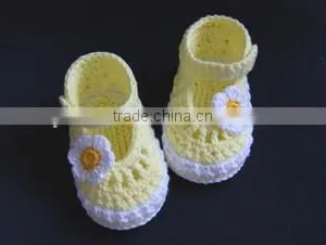 Hollow Wool Knitted Shoes Wholesale Floral Crochet Baby Girl Soft Shoes thumbnail-2