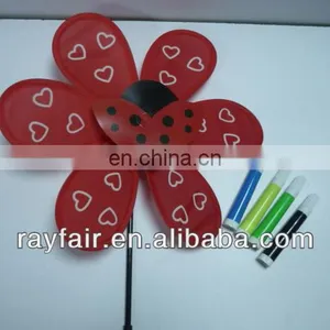 DIY Painting Your Own Flower Pinwheel for Kids With Color Markers thumbnail-1