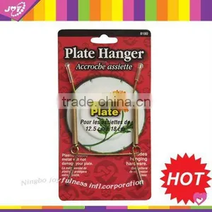 Golden Plate Hanger thumbnail-1