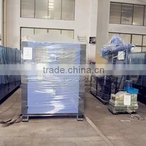 4 Cavity Automatic Blow Moulding Machine thumbnail-4