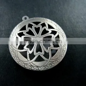 33MM Vintage Style Antiqued Silver Flower Engraved Filigree Round Photo Locket Pendants DIY Supplies 1113019 thumbnail-1