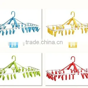 Wholesale Stock 360 Degree Rotate Foldable Plastic Clothes Hangers thumbnail-4