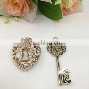 Hot Sell Key and Lock Pendant Gold Metal Garment Accessories Belt Buckle Sew on or Pin on or Nail on Clothing Bags or Shoes thumbnail-1