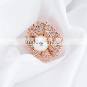 Free Shipping Wholesale Quality Fashion Pearl Jewelry Poppy Brooch Diamond Brooch thumbnail-2