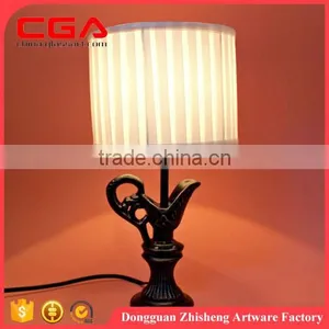 China Manufactory Supply Modern Home Furniture Handicrafts Poly Resin Indoor Lamps thumbnail-3