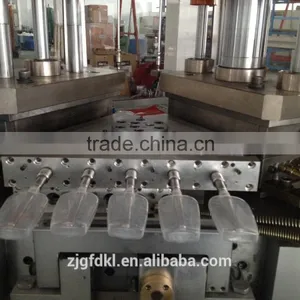 China Supplier FD Manufacturing Plastic Bottle Injection Blow Mould/mold thumbnail-3