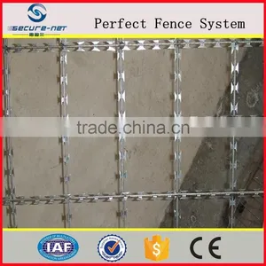 Hot Dipped Galvanized Razor Barbed Wire With Durability Quality thumbnail-1