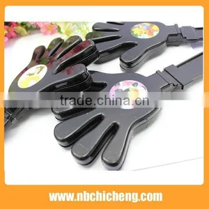 Cheap Plastic Hand Clapper, Black Plastic Clapper Plastic Hand Shaped Noisemaker thumbnail-4