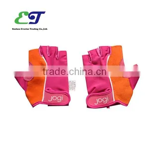 Sports Gloves / Half Finger Fitness Gym Gloves thumbnail-3