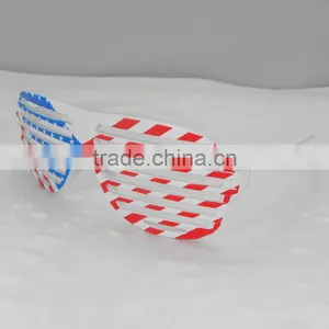 Plastic Shutters Flag Glasses thumbnail-2