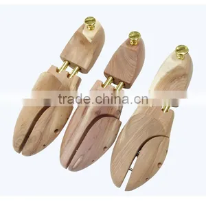 American Red Cedar Wood Type Wooden Shoe Stretcher With Metal Cap thumbnail-1