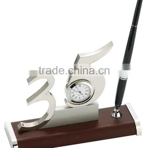 High Quality Desktop Office Decorations With Clock and Pen thumbnail-1