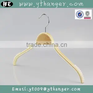 HA6672 Cheap Natural Laminated Hanger for Clothes Store thumbnail-1