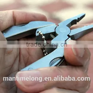 2015 New Multi Function Folding Pocket Tools Keychain Screwdriver Screwdriver Bit Set Folding Pocket Knife thumbnail-1