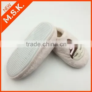 New Design Pink Fluzzy Princess Woman Slipper thumbnail-3